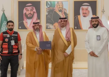 نائب أمير الباحة يطّلع على مبادرة «الصندوق الإسعافي» للهلال الأحمر