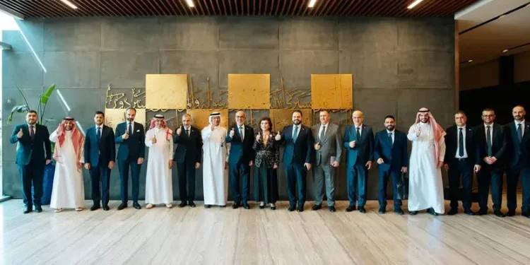 وزيرا الطاقة والمالية يبحثان مع وزيري المالية والنفط العراقيين أمن الطاقة واستقرار الإمدادات