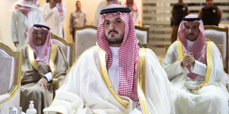 نيابةً عن الأمير خالد الفيصل.. محافظ الطائف يتوّج الجواد «الوقّاد» بكأس إمارة مكة المكرمة