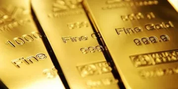 الذهب يقفز 1.6% إلى 4590 دولاراً ومكاسب أسبوعية تبلغ 5%