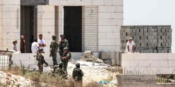 حصار مستمر منذ 15 يومًا في قصرة.. والاحتلال يعتقل 14 فلسطينيًا بالضفة الغربية