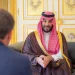 ولي العهد يعقد اجتماعاً ثنائياً مع ماكرون في قصر الإليزيه