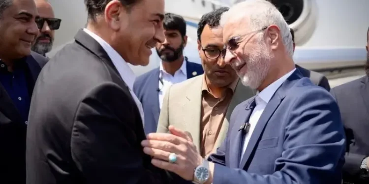 “عاصم منير” في طهران.. وساطة باكستانية لإنقاذ التفاهم بين واشنطن وإيران