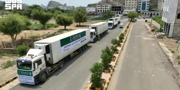 24,500 وجبة و2,200 سلة غذائية.. مساعدات سعودية تتدفق إلى غزة واليمن والصومال