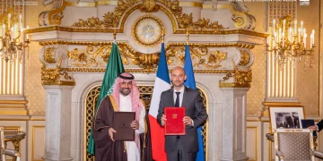 على هامش زيارة ولي العهد.. السعودية وفرنسا تجددان اتفاقية الشراكة الاستراتيجية بشأن العلا