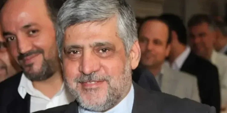 السفير الإيراني في لبنان يطلب إقامة 6 أشهر كمواطن أجنبي بعد رفض اعتماده