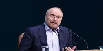 قاليباف” يهاجم العقوبات الأمريكية الجديدة ضد إيران: “يوم المهرج” لا “النصر الاقتصادي