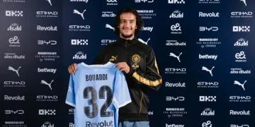 مانشستر سيتي يتعاقد مع النجم المغربي أيوب بوعدي بعقد خمسة أعوام