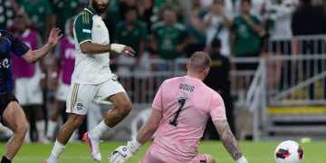 الأهلي السعودي يتأهل إلى الدور التالي من بطولة القارات بهدف أبو الشامات أمام أوكلاند النيوزيلندي