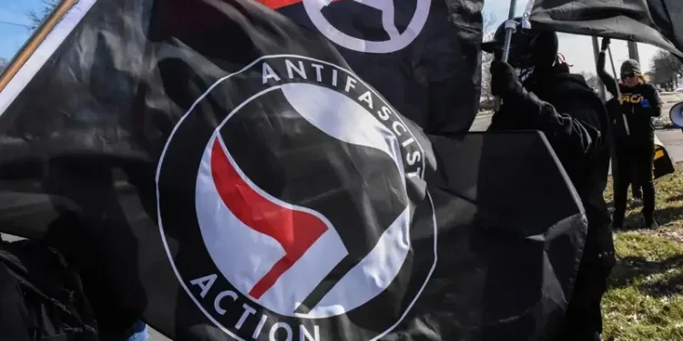 شبكة تكنولوجية إيطالية تحت مقصلة واشنطن.. خدماتها لـ”أنتيفا” و”الحرس الثوري الإيراني”