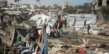 إصابة 3 فلسطينيين في قصف إسرائيلي استهدف مستودع أدوية بمستشفى شهداء الأقصى
