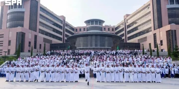 أمير عسير يعلن اعتماد المدينة الطبية بجامعة الملك خالد مدينةً طبية تخصصية لخدمة المناطق الجنوبية