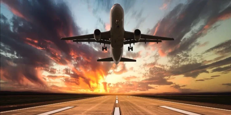 ليس الطيار وحده … اليكم الجهات الرسمية التى تحدد إقلاع أو هبوط الطائرات