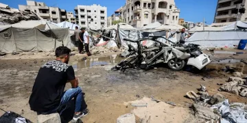 إسرائيل تعتقل رئيس أمن حماس الداخلي في غزة.. و”حماس” تحذر من انهيار الهدنة
