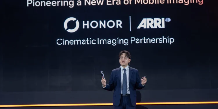 HONOR تكشف عن استراتيجية جديدة لعلامتها التجارية وتسرّع تحولها إلى منظومة عالمية للأجهزة المدعومة بالذكاء الاصطناعي