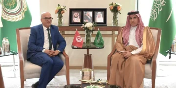 المندوب السعودي لدى الجامعة العربية يبحث مع مسؤول تونسي التحضير للدورة الـ166