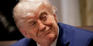 “ترامب” يصف معارضيه بـ«المرضى»: يفضلون هزيمة أمريكا على انتصاري