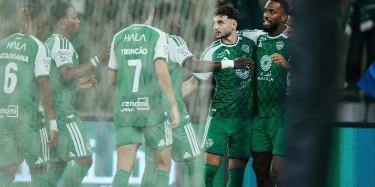 الأهلي يصالح جماهيره بخماسية في الرياض في دوري روشن