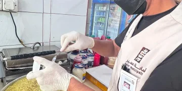 مختبر سلامة الأغذية بعسير ينفذ أكثر من 16,100 تحليل خلال أغسطس
