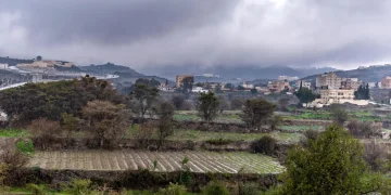 أمطار غزيرة وسيول وبَرَد تضرب الباحة حتى المساء
