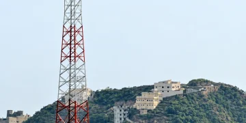 أهالي فيفاء يطالبون بحل عاجل لضعف شبكات الاتصال والإنترنت