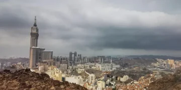 رياح شديدة وسيول وصواعق تضرب محافظات في مكة المكرمة