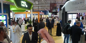 السياحة السعودية تشهد قفزات عالمية  .. نمو قياسي متوقع بـ93% حتى 2030