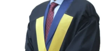 أمين عام المنظمة العربية للهلال الأحمر يحصل على الدكتوراه في المخاطر والأزمات