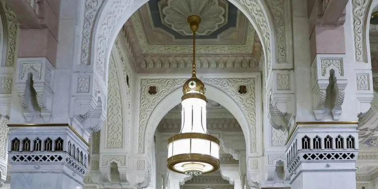 منظومة تبريد متكاملة تهيئ أجواء معتدلة في الحرمين