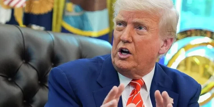 “ترامب” يرفض إبطاء الذكاء الاصطناعي: من يفوز بالسباق يحسم قيادة العالم أمام الصين