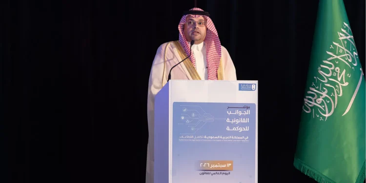 جامعة الملك سعود تفتتح مؤتمر الجوانب القانونية للحوكمة بحضور 2000 زائر