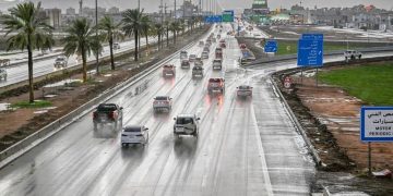 أمطار غزيرة وسيول وبرد تضرب جازان ومكة المكرمة
