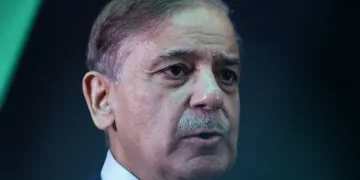 رئيس الوزراء الباكستاني يدين محاولة استهداف مكة المكرمة ويؤكد دعم بلاده الثابت للمملكة