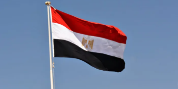 مصر تدين محاولة استهداف مكة المكرمة وتؤكد دعمها للمملكة