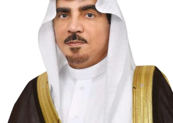 العثيم يهنئ الأمير فيصل بن بندر بالثقة الملكية وتمديد خدمته أميراً لمنطقة الرياض