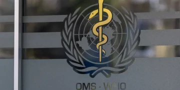 الصحة العالمية تحذر 67 دولة من نقص الكوادر الصحية.. 11.1 مليون عامل بحلول 2030