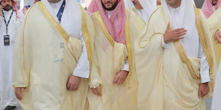 الحقيل يفتتح مؤتمر إدارة المرافق الدولي بمشاركة 200 جهة
