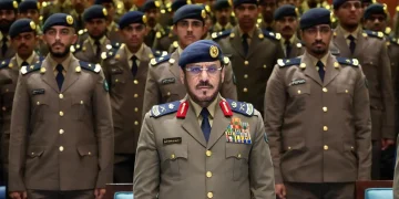 الدفاع المدني يُخرّج 155 ضابطاً من الدورة التأهيلية للضباط الـ55