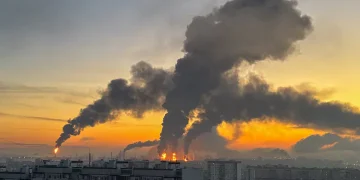 هجوم مسيّرات أوكرانية يوقف إنتاج مصفاة موسكو الرئيسية للنفط