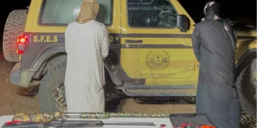 ضبط مواطنَين يصطادان فطرياً دون ترخيص في المدينة المنورة بحوزتهما أسلحة وذخيرة