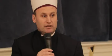 مفتي ألبانيا يدين اعتداءات الحوثيين ويؤكد التضامن مع المملكة
