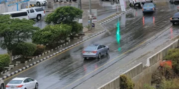 أمطار متوسطة ورياح شديدة وسيول تضرب منطقة الباحة