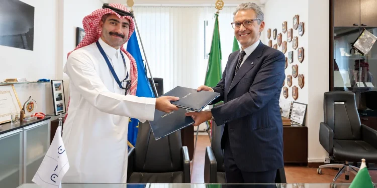 أزور توقّع مذكرة تفاهم مع السفارة الإيطالية في الرياض لتعزيز التعاون ودعم الجالية الإيطالية