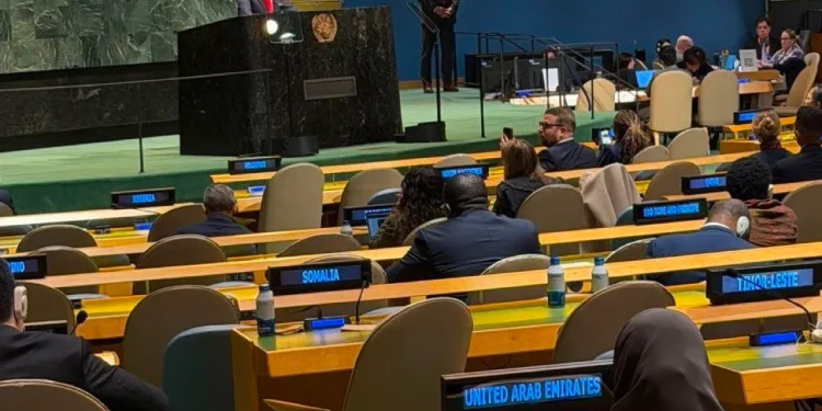شاهد: المنبوذ الإسرائيلي.. ماذا حدث عند بدء كلمة نتنياهو أمام الأمم المتحدة؟ وهكذا كان رده