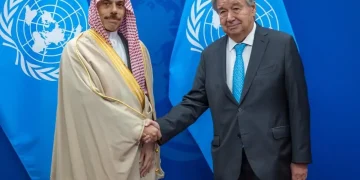 فيصل بن فرحان يلتقي غوتيريش ويستعرضان التعاون والمستجدات الإقليمية والدولية