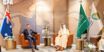 “عبدالعزيز بن سلمان” يبحث مع وزير الطاقة الأسترالي التعاون المناخي واستعدادات «COP31» ومشروعات الطاقة المتجددة