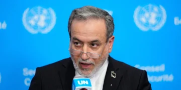 إيران تنتظر اليوم رداً أمريكياً على مقترح فتح “هرمز” مقابل ضمانات