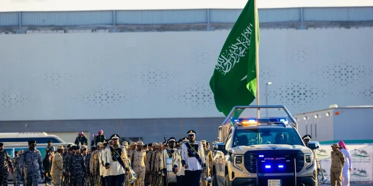 معرض الصقور والصيد السعودي الدولي 2026 يستضيف عروضاً عسكرية لوزارة الداخلية
