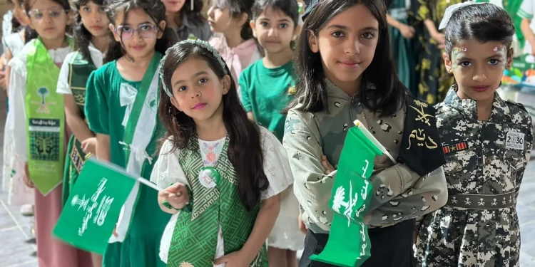 مدارس الطائف تحتفي باليوم الوطني برسومات ومعارض إبداعية