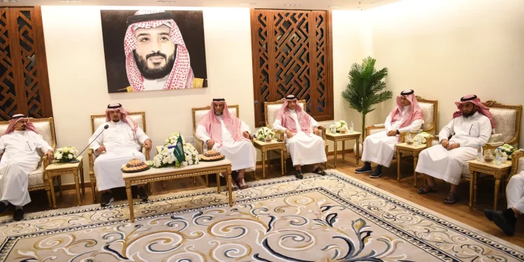 نادي صقر قريش الأدبي يحتفي باليوم الوطني السعودي بحضور مثقفين وأدباء